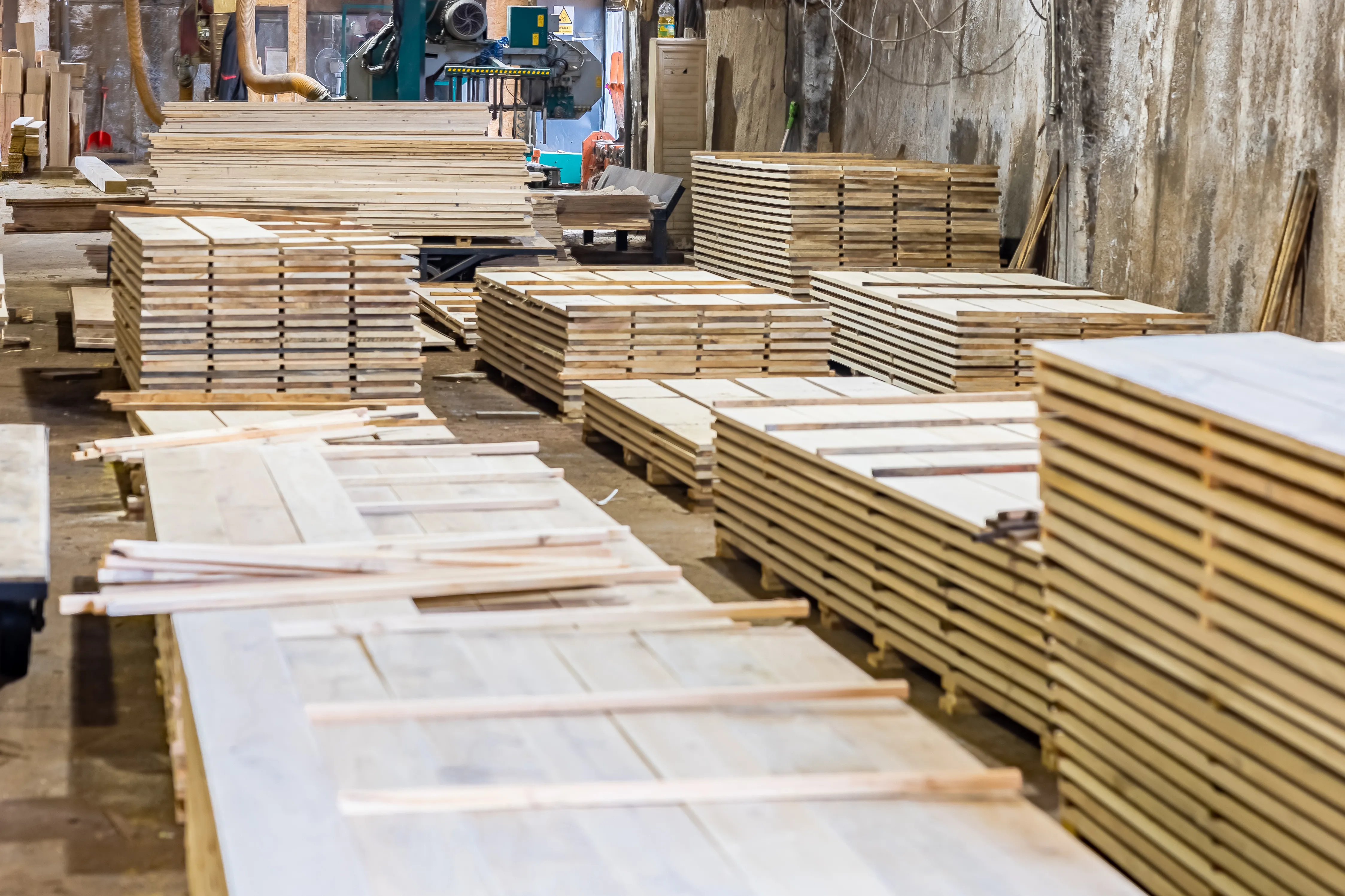 railway sleepers oak boards oak pellets oak logs